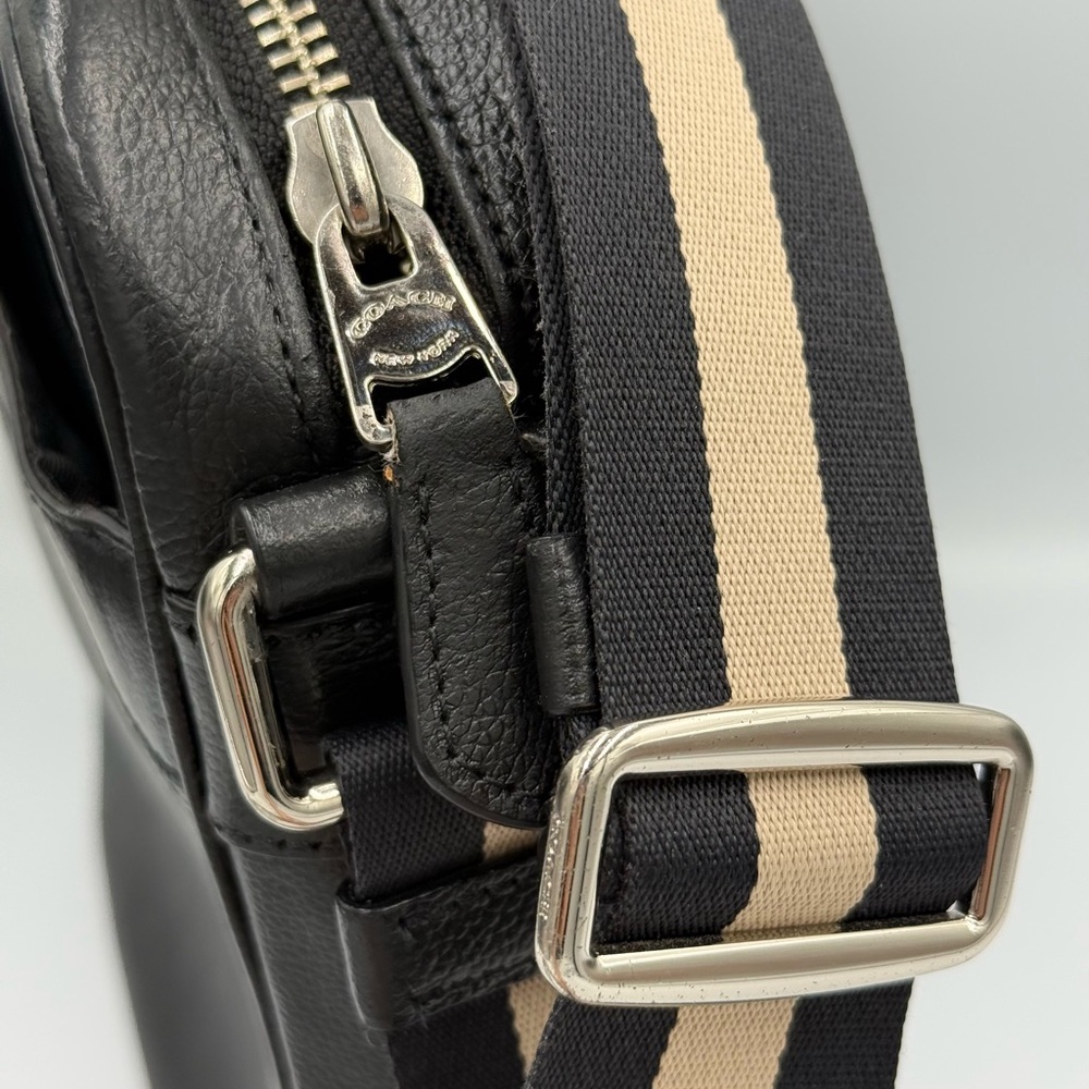 COACH Charles Flight Shoulder bag - Picture 9 of 13